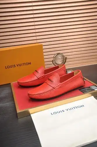 LV* Men's Model Code: 0812B40 Size: 38-44