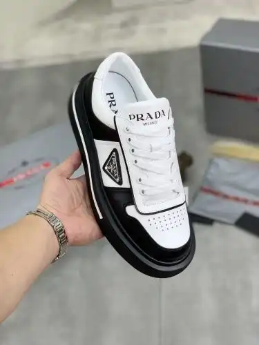 Prada* Men's Model Code: 0830C20 Size: 38-44