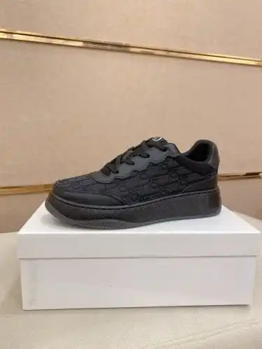 Dior* Men's Code: 0628B50 Size: 38-44