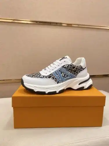 LV* Men's Model Code: 0905B60 Size: 38-44 (45 customized)