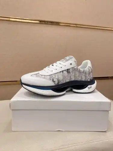 Dior* Men's Code: 0718B60 Size: 38-44