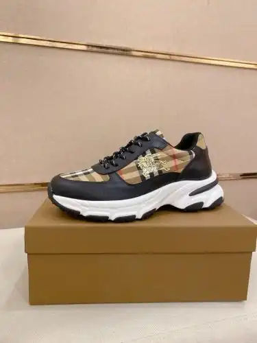 Burberry* Men's Code: 0628B60 Size: 38-44 (45 Custom made without return)