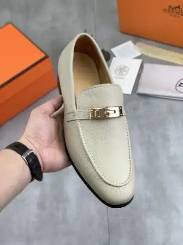 Hermes* Men's Model Code: 0727B Size: 39-44 (45 customized)