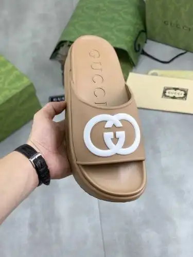 Guqi* Couple model Code: 0716A90 Size: 35-44 (45 46 Custom made without return)