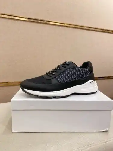 Dior* Men's Code: 0718B50 Size: 38-44
