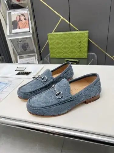 Guchi* Men's Code: 0819C30 Size: 39-45