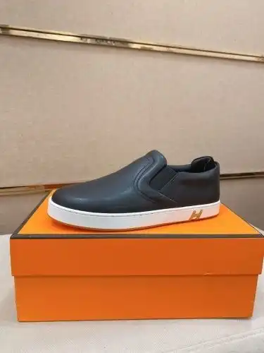 Hermes* Men's Code: 05B60 Size: 38-44 (45 customized products without return)