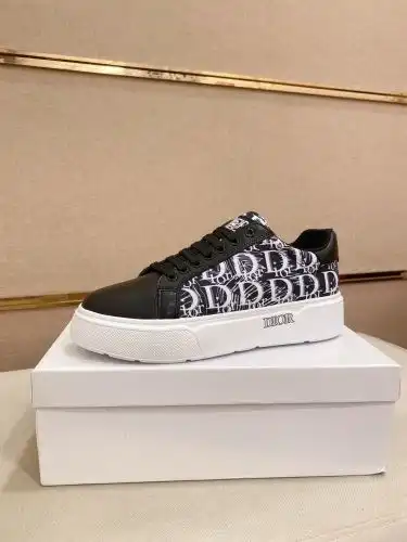 Dior* Men's Model Code: 05B60 Size: 38-44