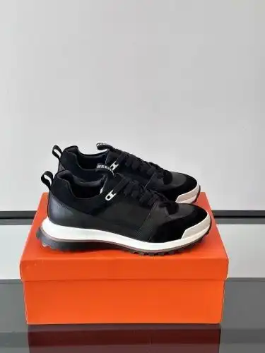 Hermes* Men's Code: 0902B Size: 38-44 (45 46 customized)