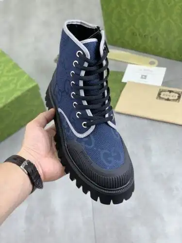 Guchi* Couple model Code: 0909B90 Size: 36-46 (45 46 customized)