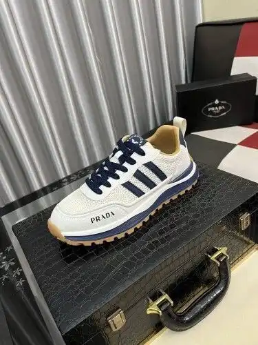Prada* Men's Model Code: 0724B30 Size: 38-44