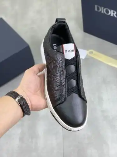 Dior* Men's Code: 0822B60 Size: 38-44 (45 46 customized)