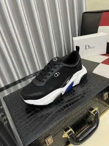 Dior* Men's Code: 0724B60 Size: 38-44