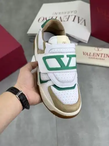 Valentino* Men's Model Code: 0716C60 Size: 38-44 (45 46 Custom made without return)