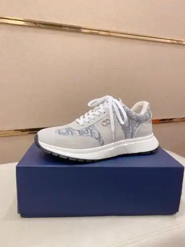 Dior* Men's Code: 0730B60 Size: 38-44 (45 46 customized)