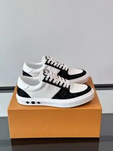 LV* Men's Code: 0815B60 Size: 38-44 (38 45 customized)