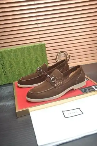 Guchi* Men's Code: 0812B50 Size: 38-44