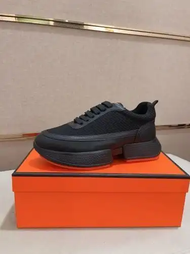 Hermes* Men's Code: 0905B60 Size: 38-44 (45 customized)