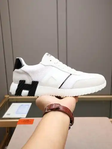 Hermes* Men's Code: 0907B Size: 38-44 (45 customized)