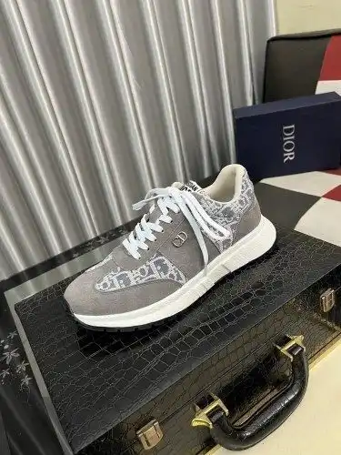 Dior* Men's Code: 0818B60 Size: 38-44