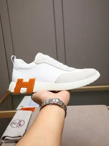 Hermes* Men's Code: 09B50 Size: 38-44 (45 customized products without return)