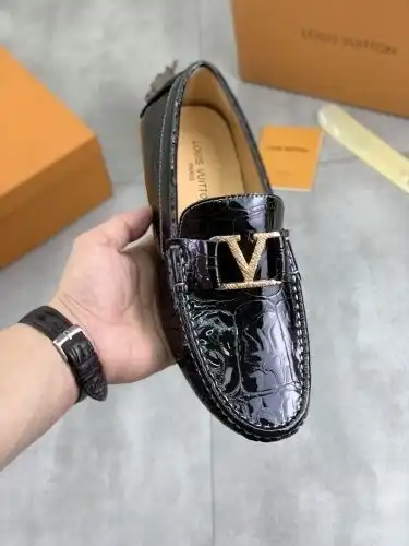 LV* Men's Model Code: 0727B20 Size: 38-44 (45 customized)