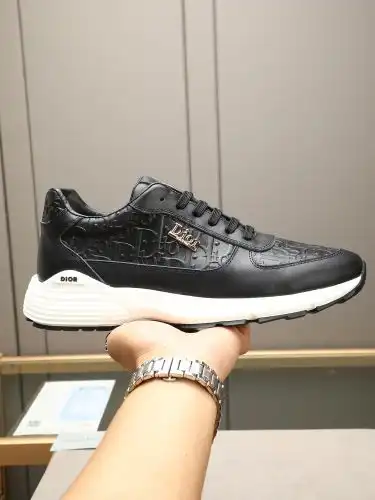 Dior* Men's Model Code: 0810B60 Size: 38-44 (45 Custom made without return)