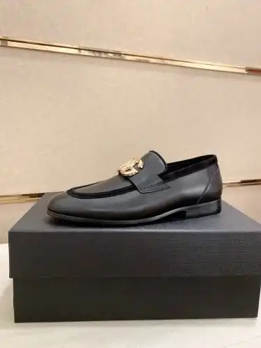 DG* Men's Code: 0718C Size: 38-44 (45 Custom made without return)