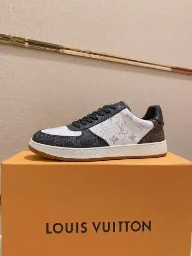 LV* Men's Code: 0911B Size: 38-44 (45 customized)