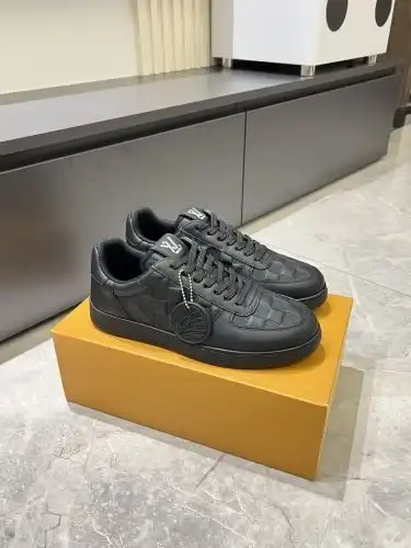 LV* Men's Code: 0815B Size: 38-44 (45 customized)