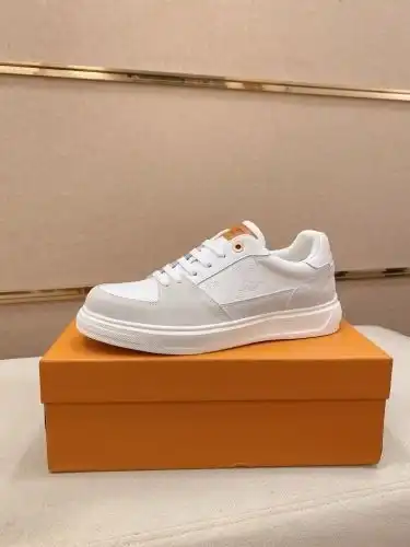 LV* Men's Model Code: 0911B40 Size: 38-44 (45 customized)