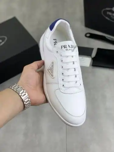 Prada* Men's Model Code: 0913B50 Size: 38-44