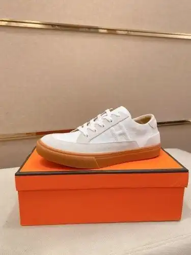Hermes* Couple model Code: 0911B30 Size: 36-44 (Customized 45/46 without return)