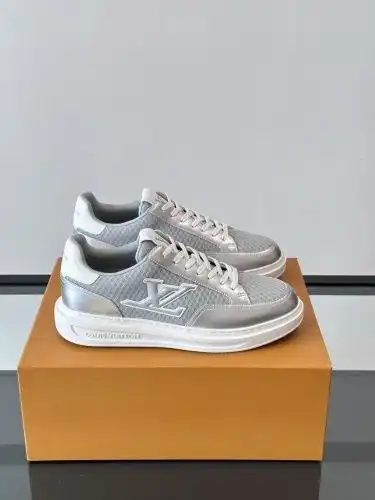 LV* Men's Code: 0815B40 Size: 38-44
