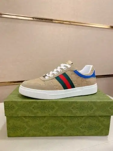 Guchi* Men's Code: 05B50 Size: 38-44