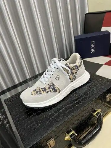 Dior* Men's Code: 0818B60 Size: 38-44