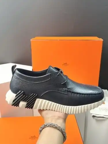 Hermes* Men's Code: 09C60 Size: 38-44 (45 customized products without return)