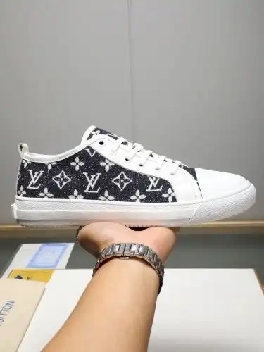 LV* Men's Code: 0810B30 Size: 38-44 (45 Custom made without return)