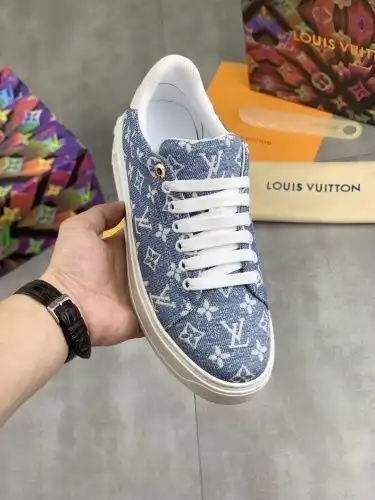 LV* Men's Model Code: 0727C00 Size: 38-44