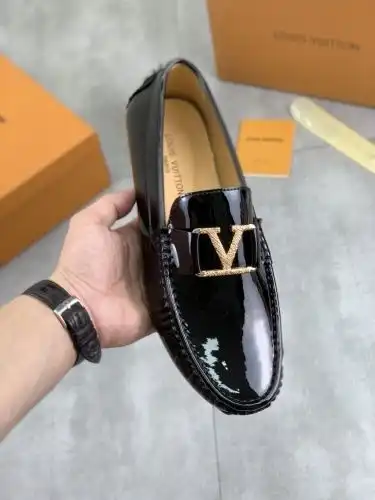 LV* Men's Model Code: 0727B10 Size: 38-44 (45 customized)