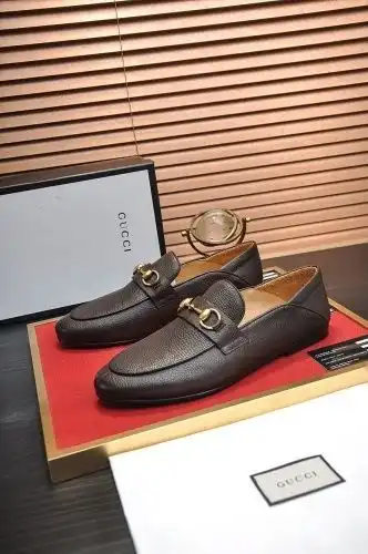 Guchi* Men's Code: 0724B90 Size: 38-44