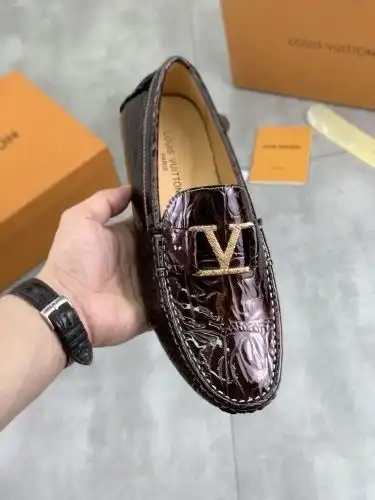 LV* Men's Model Code: 0727B20 Size: 38-44 (45 customized)