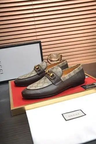Guchi* Men's Code: 0724B90 Size: 38-44