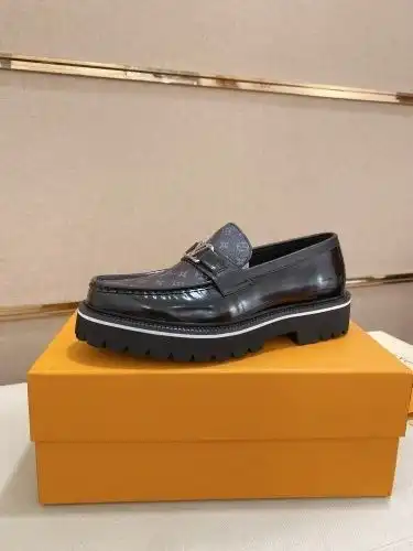 LV* Men's Code: 0718C20 Size: 38-44 (45 customized without return)