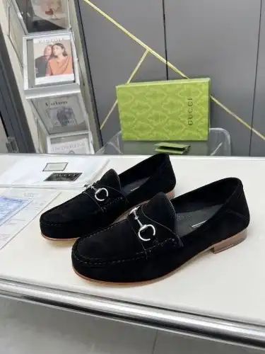 Guchi* Men's Code: 0819C30 Size: 39-45