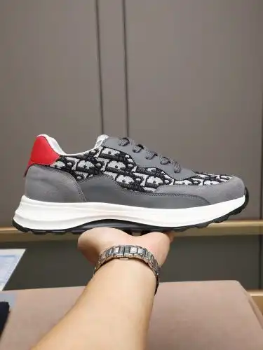 Dior* Men's Code: 0821B60 Size: 38-44 (45 customized)