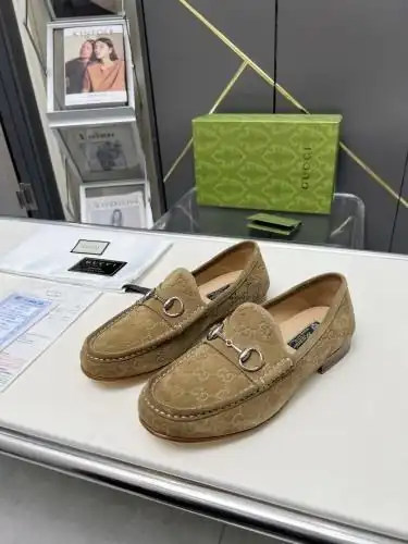 Guchi* Men's Code: 0819C30 Size: 39-45