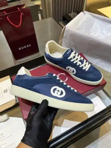 Guchi* Couple Model Code: 0819C20 Size: 35-44