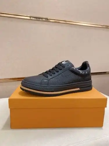 LV* Men's Model Code: 0919B40 Size: 38-44 (customized 45.)