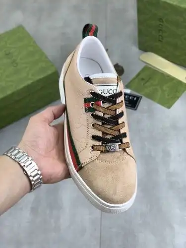 Guqi* Men's Code: 0916B30 Size: 38-44